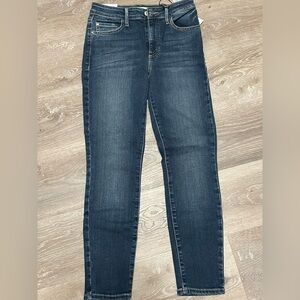 NWT Women’s Guess Jeans - 26